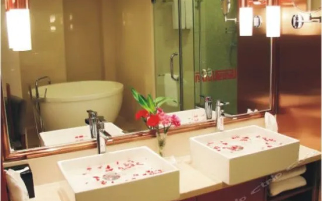 Yulin Peoples Grand Hotels & Resorts