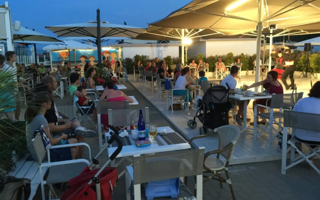 Family Hotel Pinetina Mare