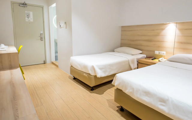 Summer View Hotel