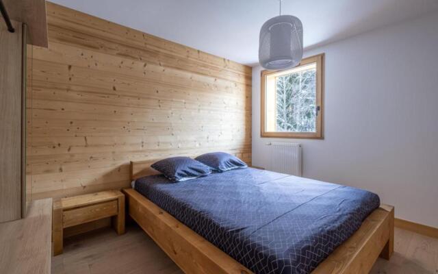 Sumptuous And Bright Apartment In Chalet Style