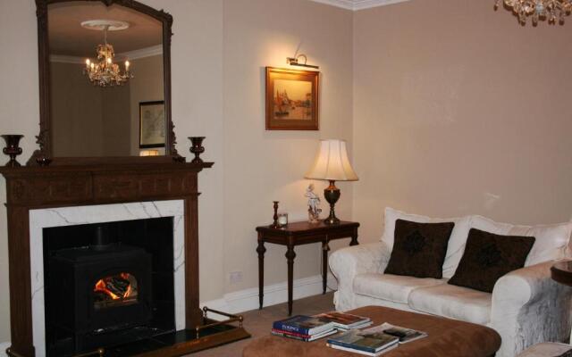 The Old Parsonage Country House