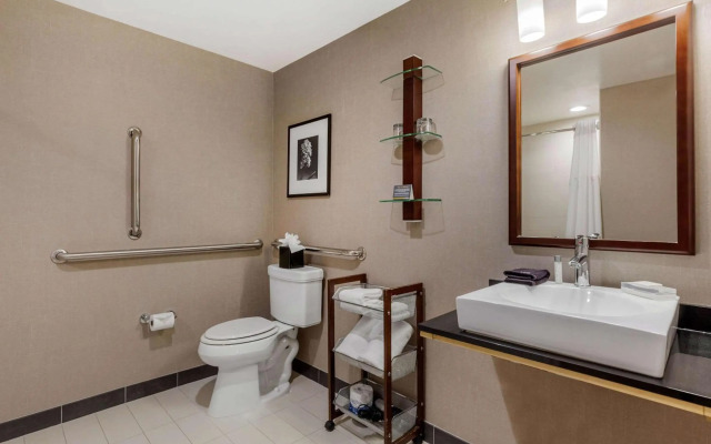 Cambria Hotel Denver International Airport