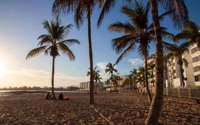 CITY y BEACH Arrecife Apartment