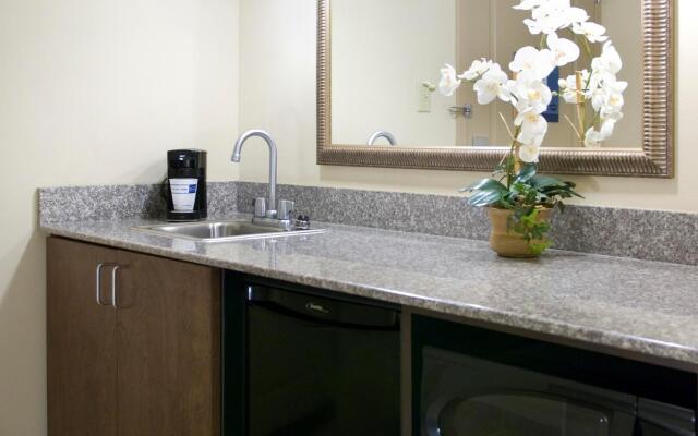 Hampton Inn & Suites Savannah-Airport