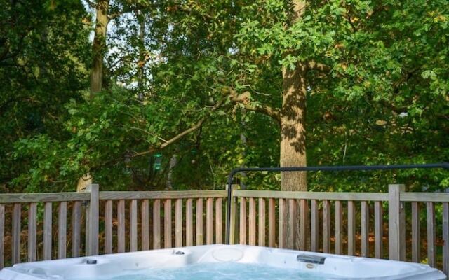Fritton Lake Retreats