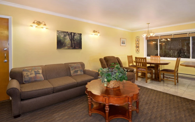 Surf Motel and Gardens