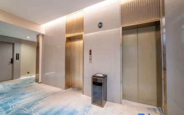 Weike Cinema Hotel (Jingdezhen People's Square Branch)