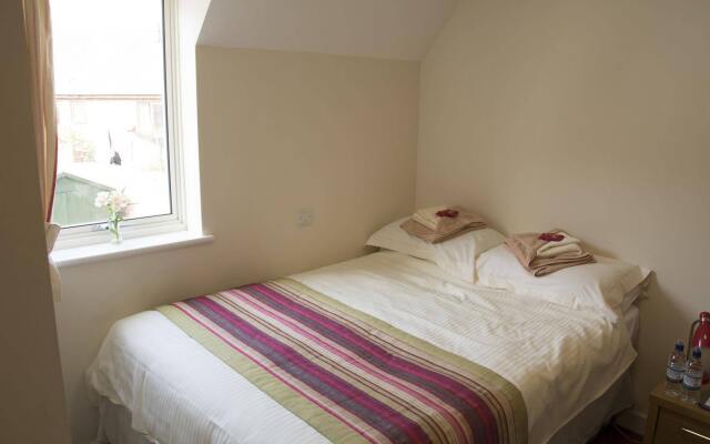 Ludlow Mascall Centre - Hostel