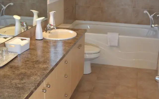 Salish Bed & Breakfast and Spa