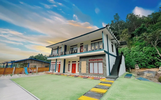 Simangande View & Resto By Helocus