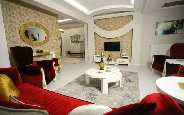 The City Walls Suit Hotel