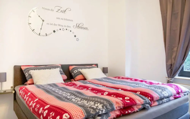 Simplistic Apartment in Neukieritzsch With Garden