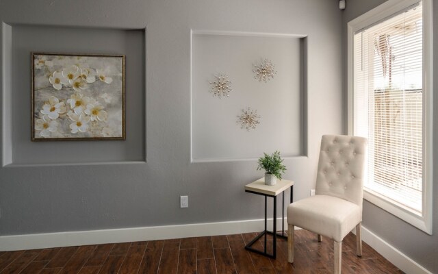 Soak In Oak Sleeps 14 Best Location