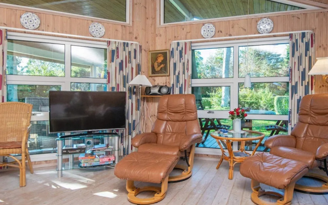 8 Person Holiday Home in Glesborg-by Traum
