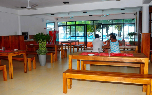 Lanka Beach Hotel