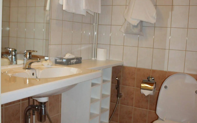 Summer Hotel Tott