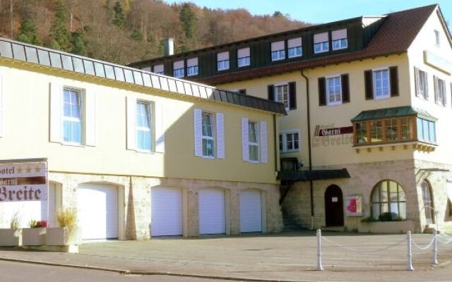 Hotel in der Breite