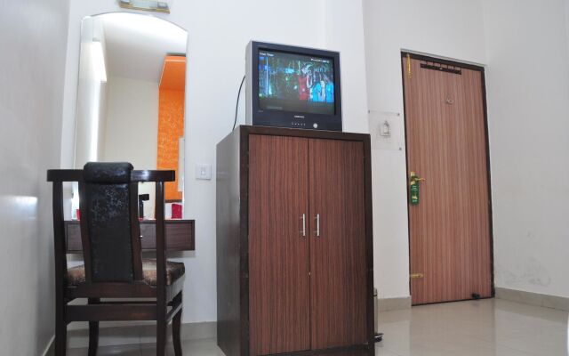 OYO 2042 Hotel New ss Residency