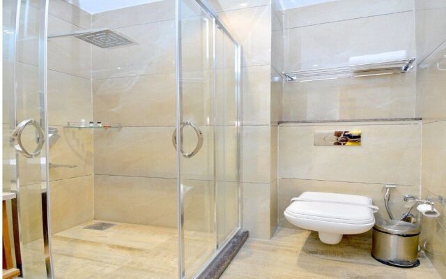 Capital O 43988 Makhan Residency