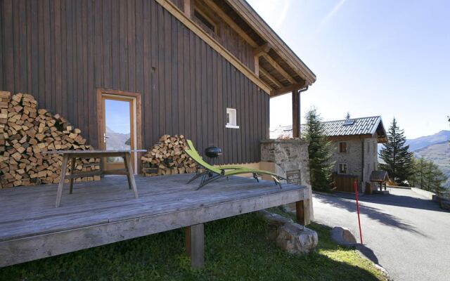 Chalet With 5 Bedrooms in Bourg-saint-maurice, With Wonderful Mountain