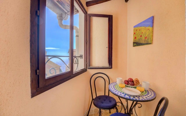 Ancienne Mairie Vieux Village Roquebrune 3 bedroom apartment