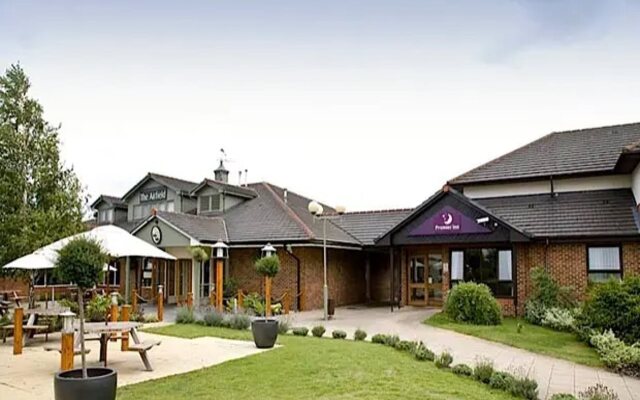 Premier Inn Hatfield