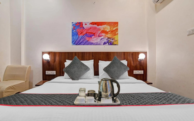 Super OYO Townhouse 931 Hotel Benchmark Vijay Nagar