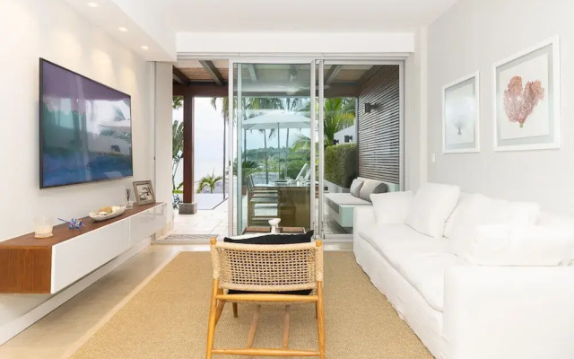 The Surf-point Condo by Acomodo Riomar