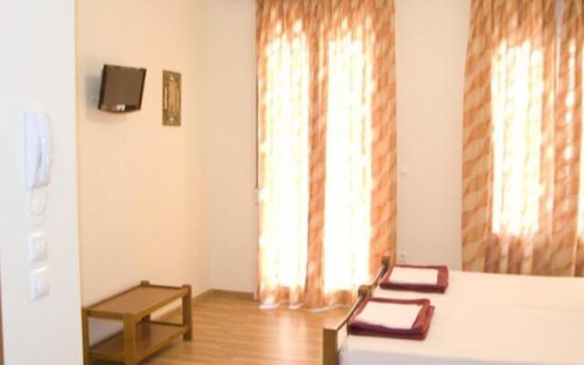 Holiday Studios - Rooms