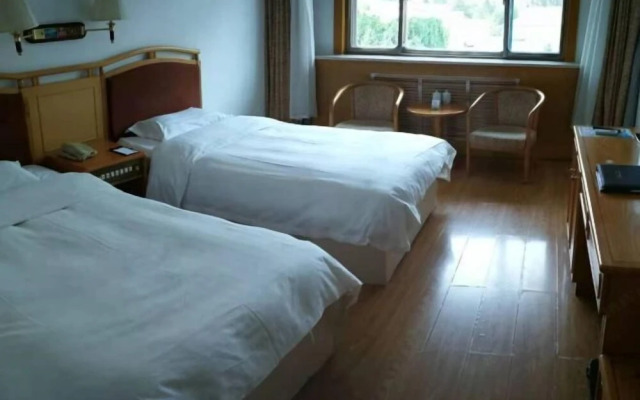 Tongliao Hotel