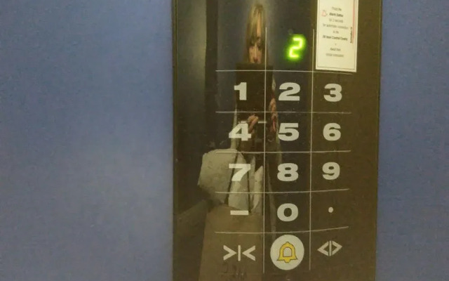 Riverside Court Apartment