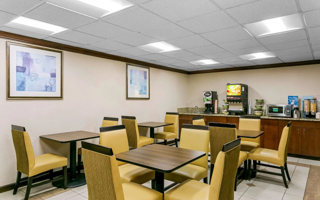 Quality Inn Jessup - Columbia South Near Fort Meade