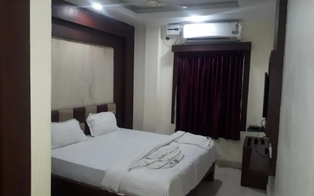 Goroomgo Homestay Green Puri