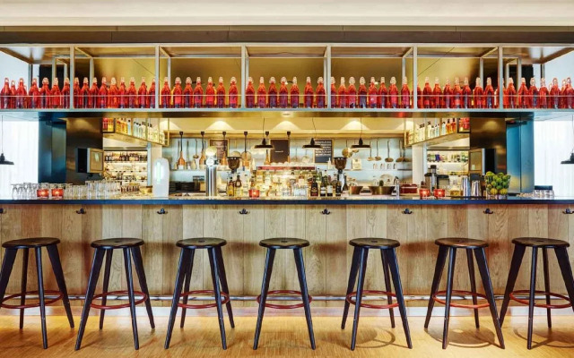 citizenM Schiphol Airport