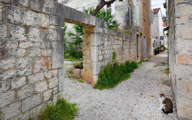 Beautiful Apartment in Trogir With Wifi and 1 Bedrooms