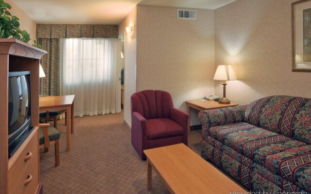 Holiday Inn Express Hotel & Suites Tracy, an IHG Hotel