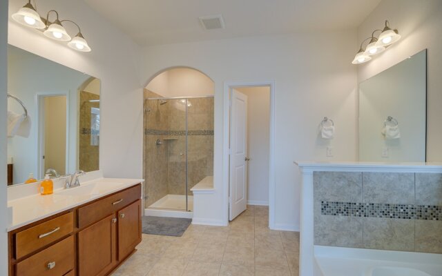 Spacious Texas Vacation Rental w/ Community Pool!