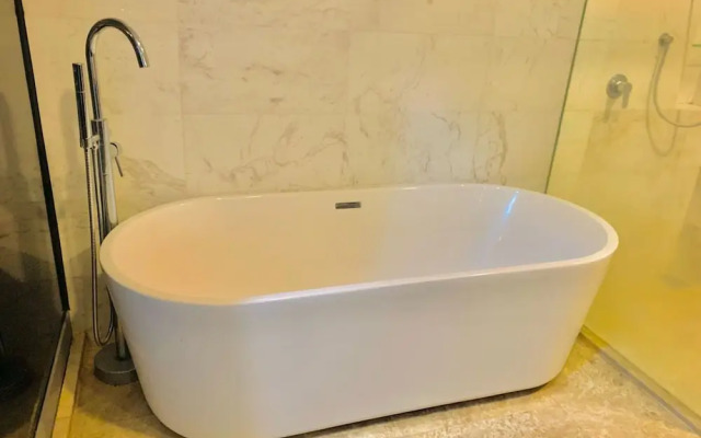 WELL-SHAPED Suites At PLATINUM KLCC