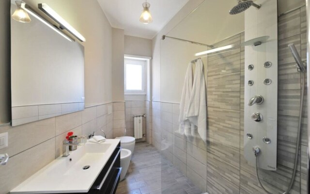Bright and Beautiful 1 bed Flat in Lovely Area