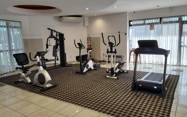 Iate Plaza Hotel