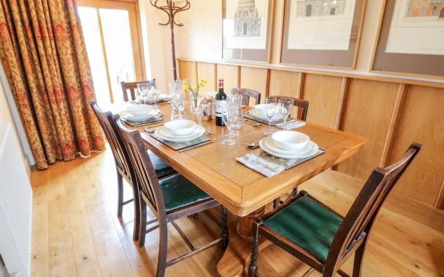 Bellamour End Cottage