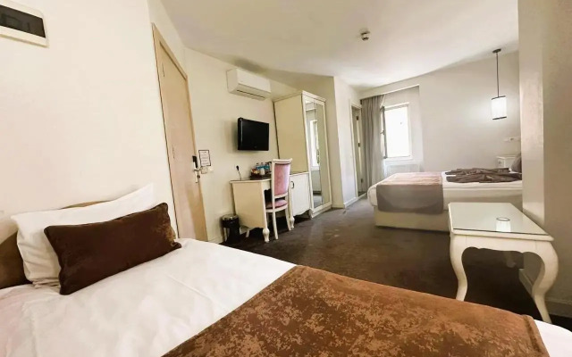 Taximtown Hotel