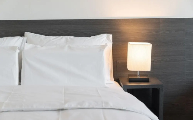 Workers Hotel Daejeon by Aank