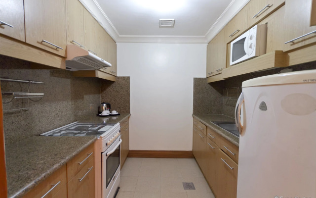 Crown Regency Suites & Residences - Mactan