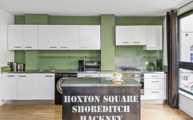 Bold Shoreditch Suites by Sonder