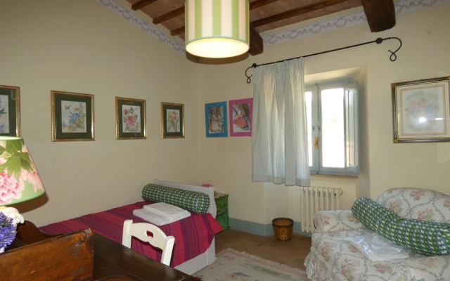 SCAPPO IN UMBRIA, Casale Monti