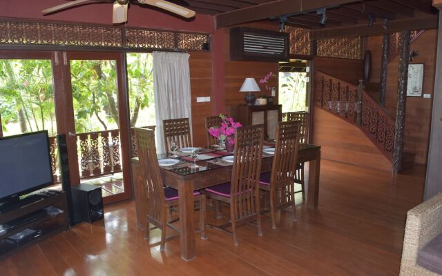 4 bedroom beachfront Villa 3 SDV024-By Samui Dream Villas