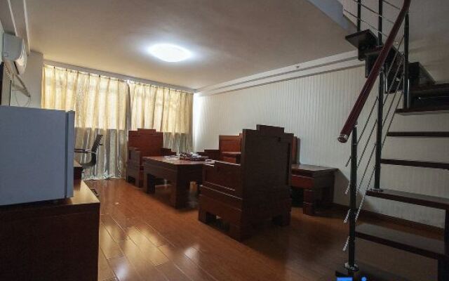Yifeng Business Motel