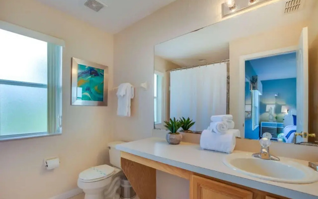 537 Regal Palms