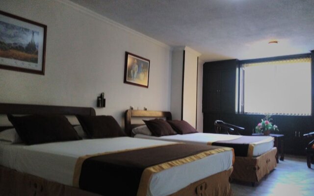 Hotel Ribera Del Rio Av 2N